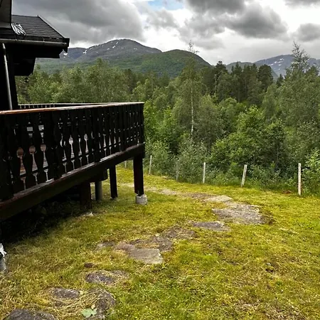 Large And Cosy Mountain Cabin * Sykkylven