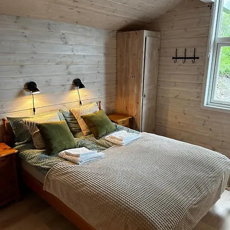 בית נופש Large And Cosy Mountain Cabin Sykkylven
