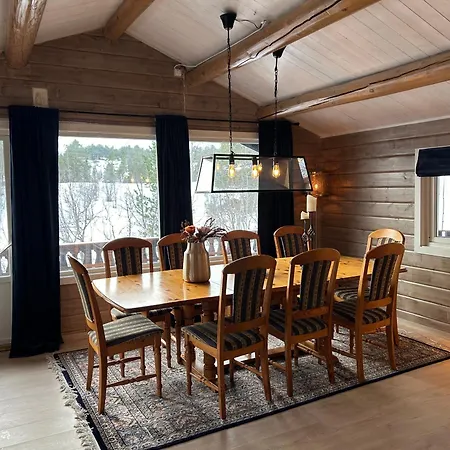 Large And Cosy Mountain Cabin * Sykkylven